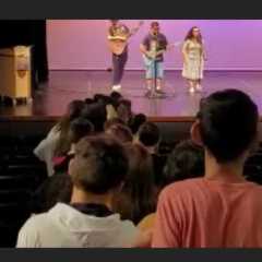 Cópia de Cópia de Cópia de Cópia de Cópia de Cópia de Cópia de É com espírito de gratidão a Deus Pai Providente e, aos que colaboram com nossa Família “Instituto Sagrada Família”, para encerramos com chave de ouro este ciclo de “ Educação Infantil". Grati - 8