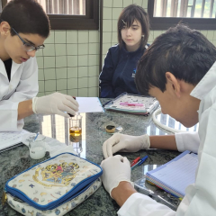 2025-laboratorio-ensino-medio-instituto-sagrada-familia-7