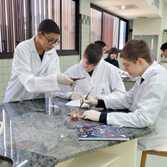 2025-laboratorio-ensino-medio-instituto-sagrada-familia-8