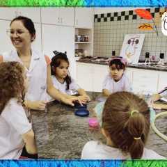 Cópia de Cópia de Cópia de Cópia de Cópia de Cópia de Cópia de Cópia de Cópia de Cópia de Cópia de É com espírito de gratidão a Deus Pai Providente e, aos que colaboram com nossa Família “Instituto Sagrada Família”, para encerramos com chave de ouro este  - 9