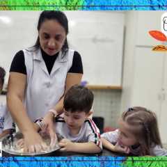 Cópia de Cópia de Cópia de Cópia de Cópia de Cópia de Cópia de Cópia de Cópia de Cópia de Cópia de É com espírito de gratidão a Deus Pai Providente e, aos que colaboram com nossa Família “Instituto Sagrada Família”, para encerramos com chave de ouro este  - 2