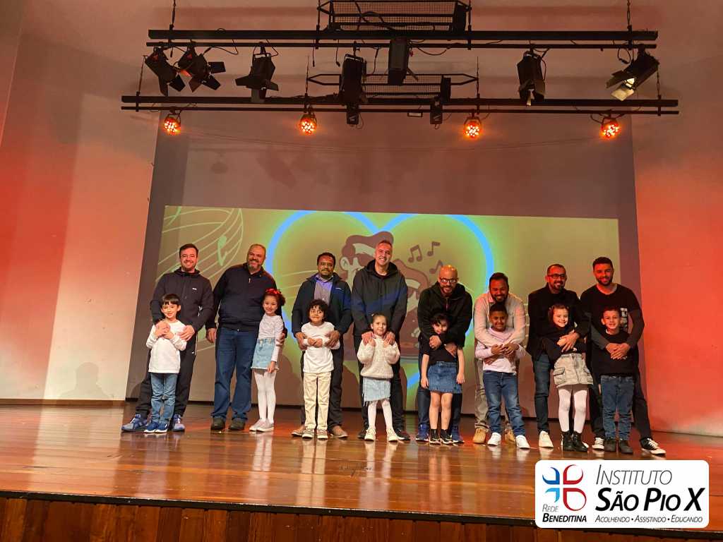 2025-1ano-apresentacao-dia-pais-instituto-sao-piox-osasco-11