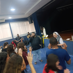 2025-encontro-jovens-instituto-pioxi-ramos-107