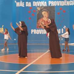 2026-coroacao-de-maria-instituto-pioxi-ramos-rj-5